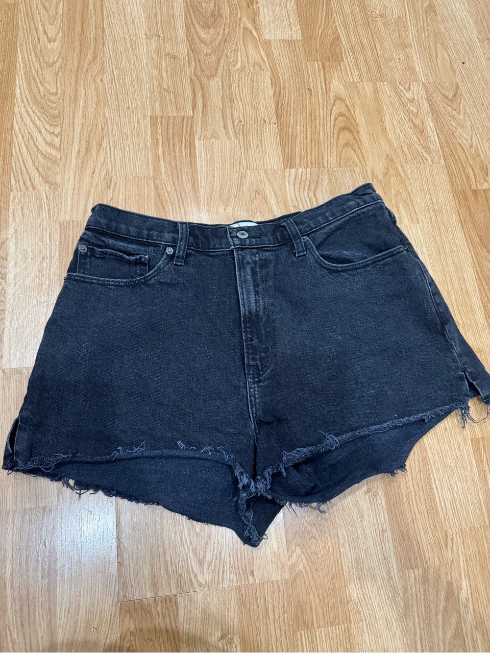 Abercrombie & Fitch Black The Mom Short High-Rise Denim Shorts